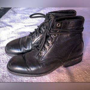 Frye Leather Ankle Boots 5.5